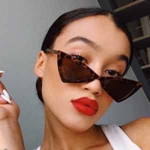 Meet your Posher, Nezza